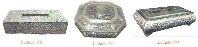 Boîte et boîte à mouchoirs en argent